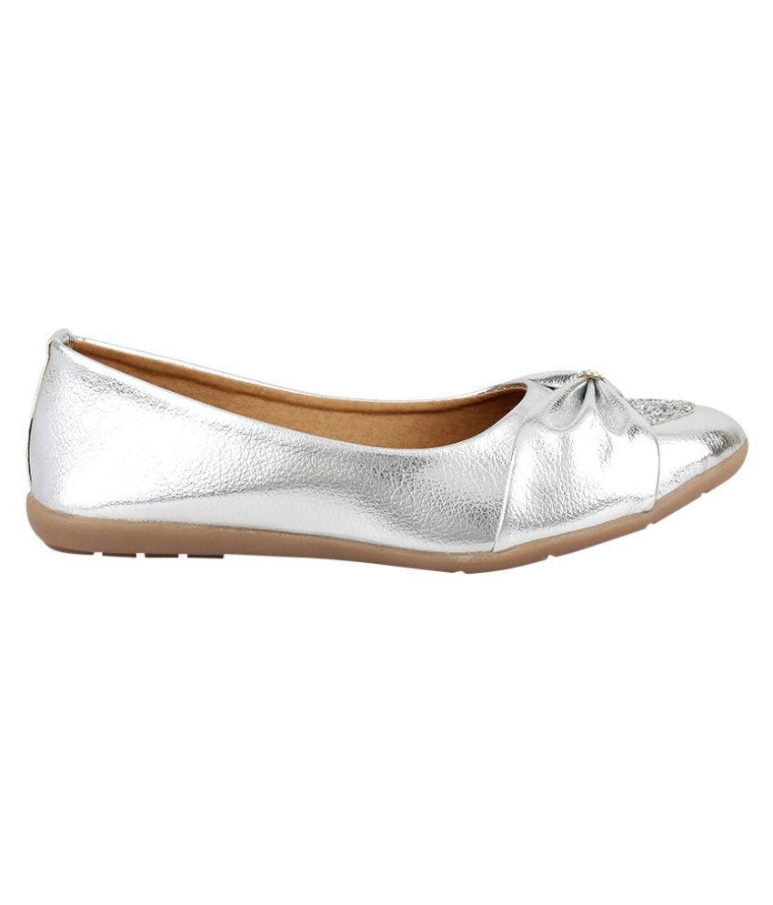 Sindrella Steps Silver Ballerinas Price in India- Buy Sindrella Steps ...