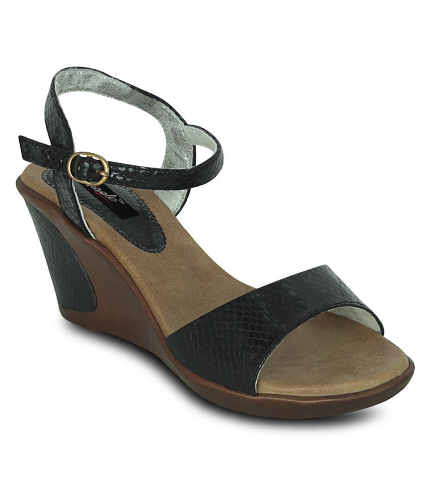 short black wedge heels