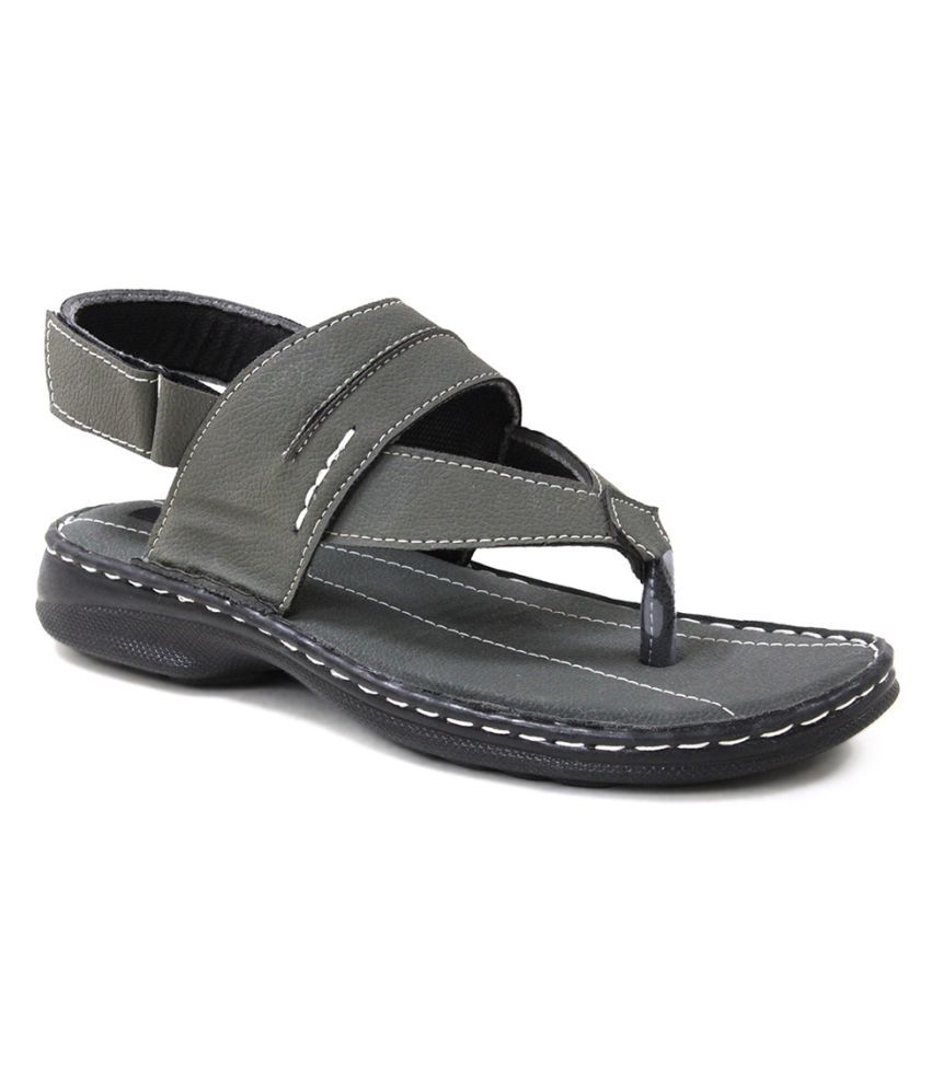 gray sandals size 11