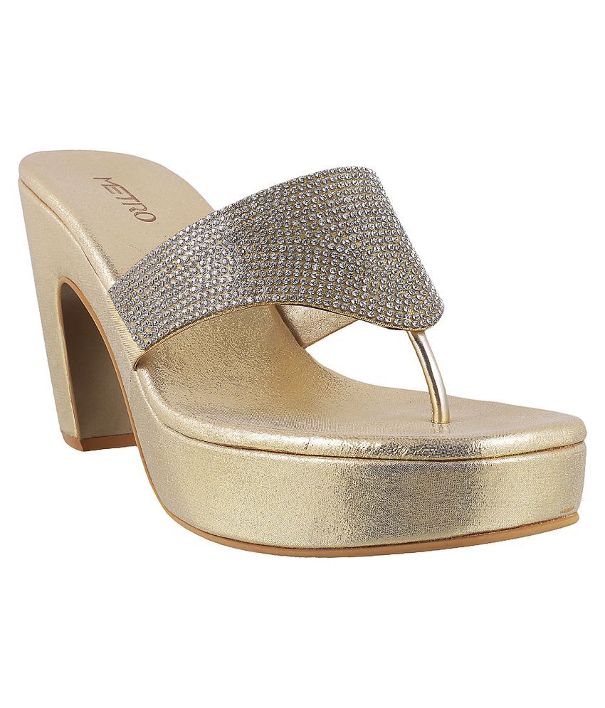 metro platform heels