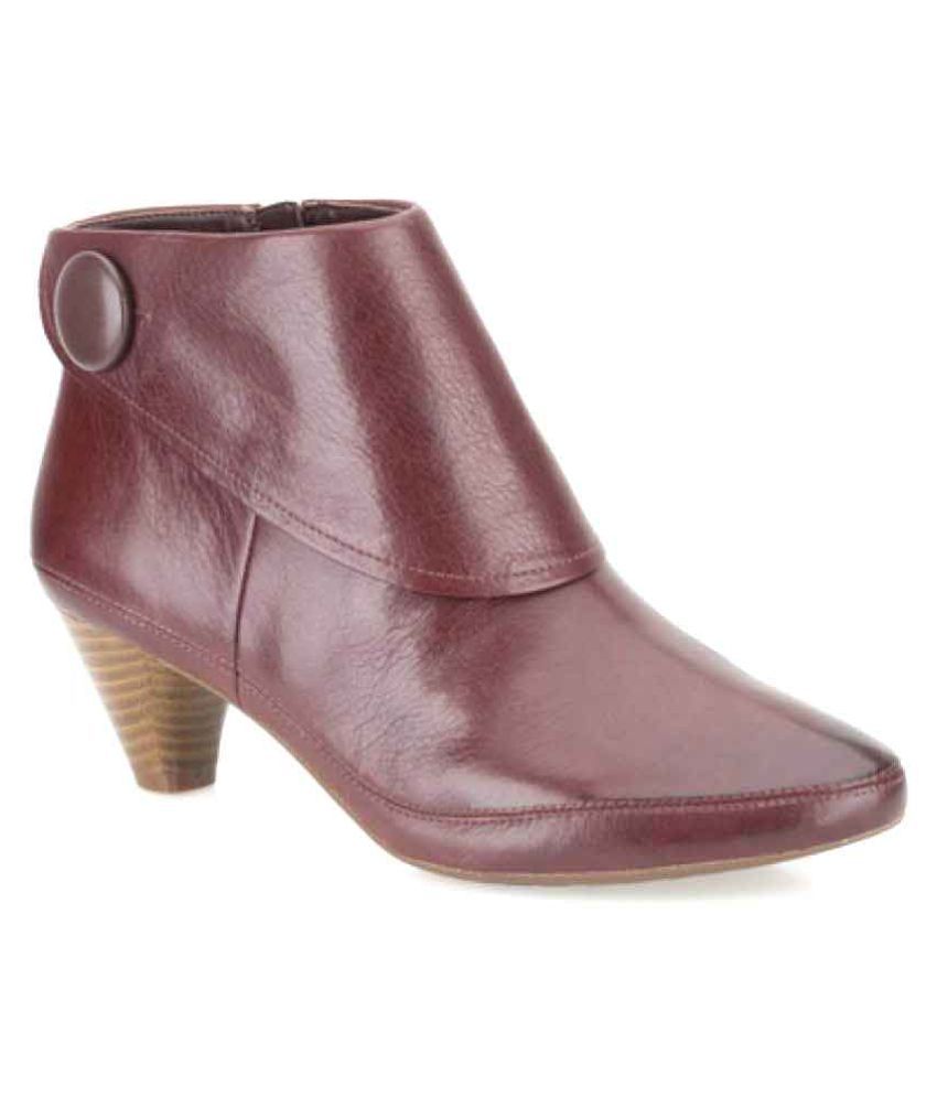 clarks brown ankle boots ladies