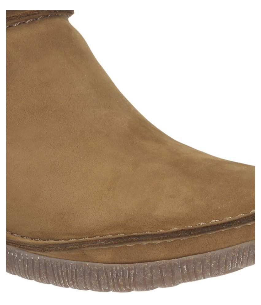 Clarks Brown Ankle Length UGG Boots Price in India- Buy Clarks Brown ...