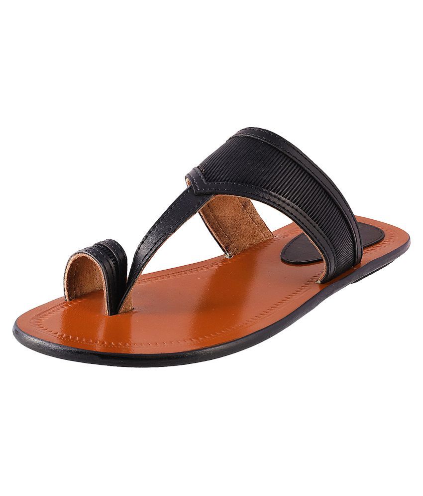 Metro BLACK Kolhapuri Chappal - Buy 