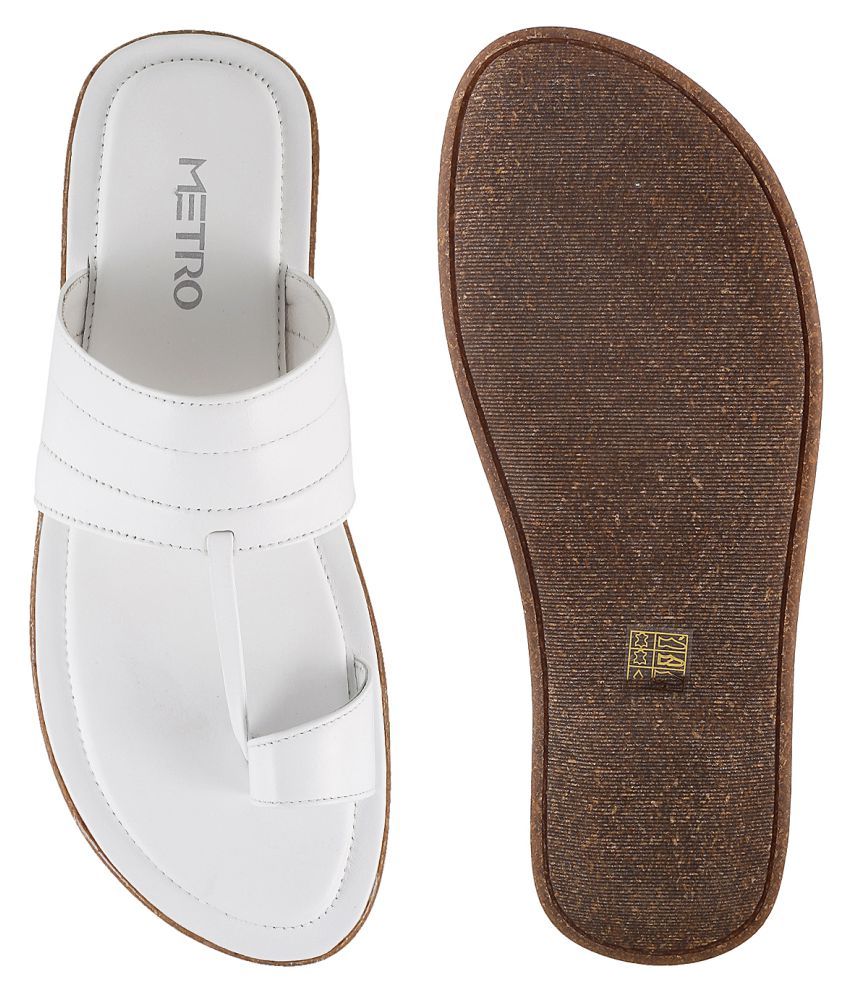 white colour ka chappal