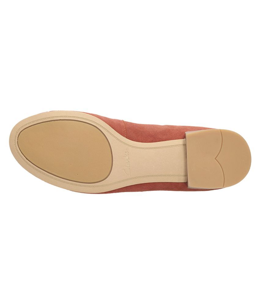 red heels clarks