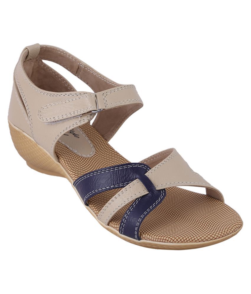 comfortable beige flats