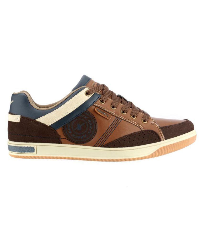 sparx sneakers tan
