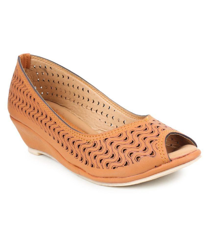 Doctor Soft Beige Wedges Heels Price in India- Buy Doctor Soft Beige Wedges Heels Online at Snapdeal