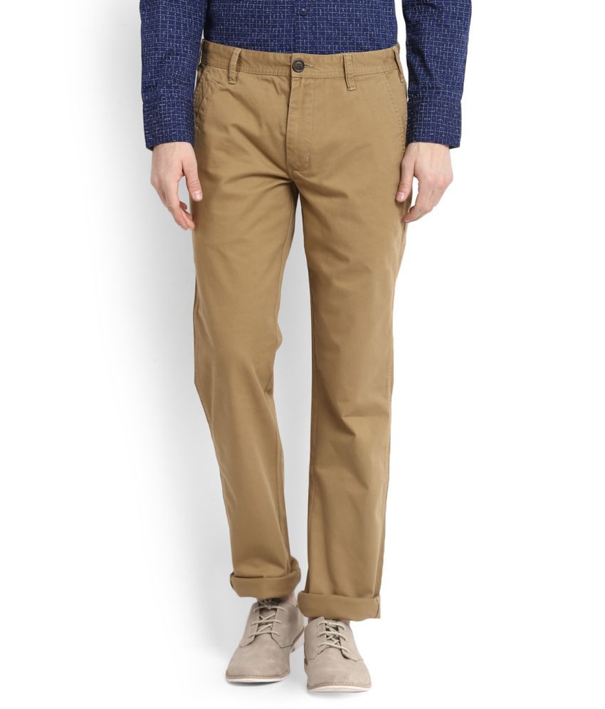 wrangler pleated khaki pants