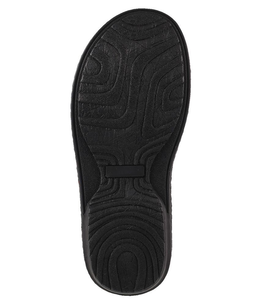 metro slippers for gents