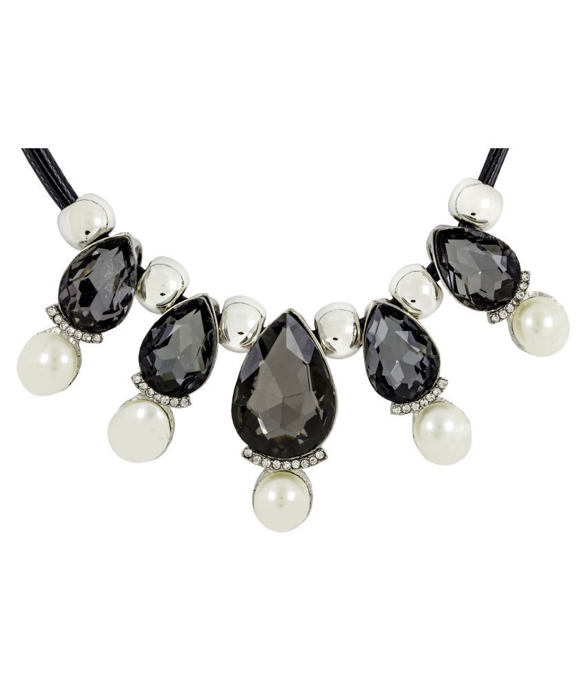     			The Jewelbox Stylish Pear Black Crystal CZ American Diamond Silver PlatedNecklace for Girls Women