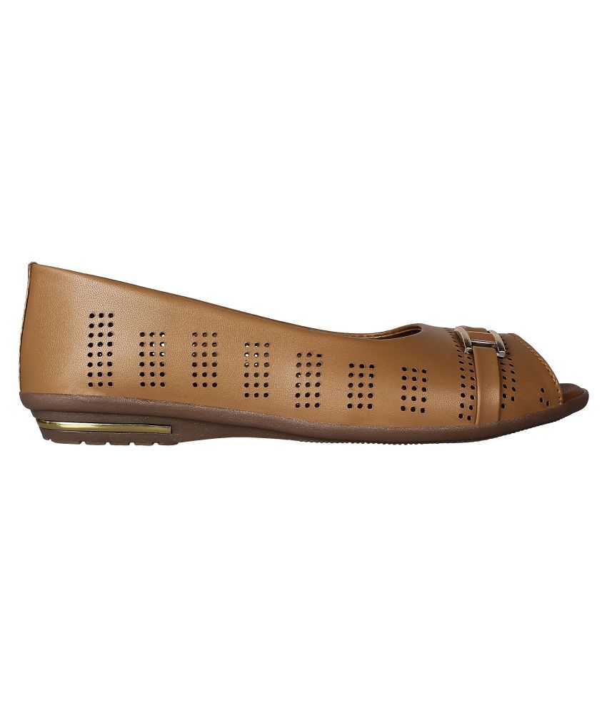 tan leather ballerinas