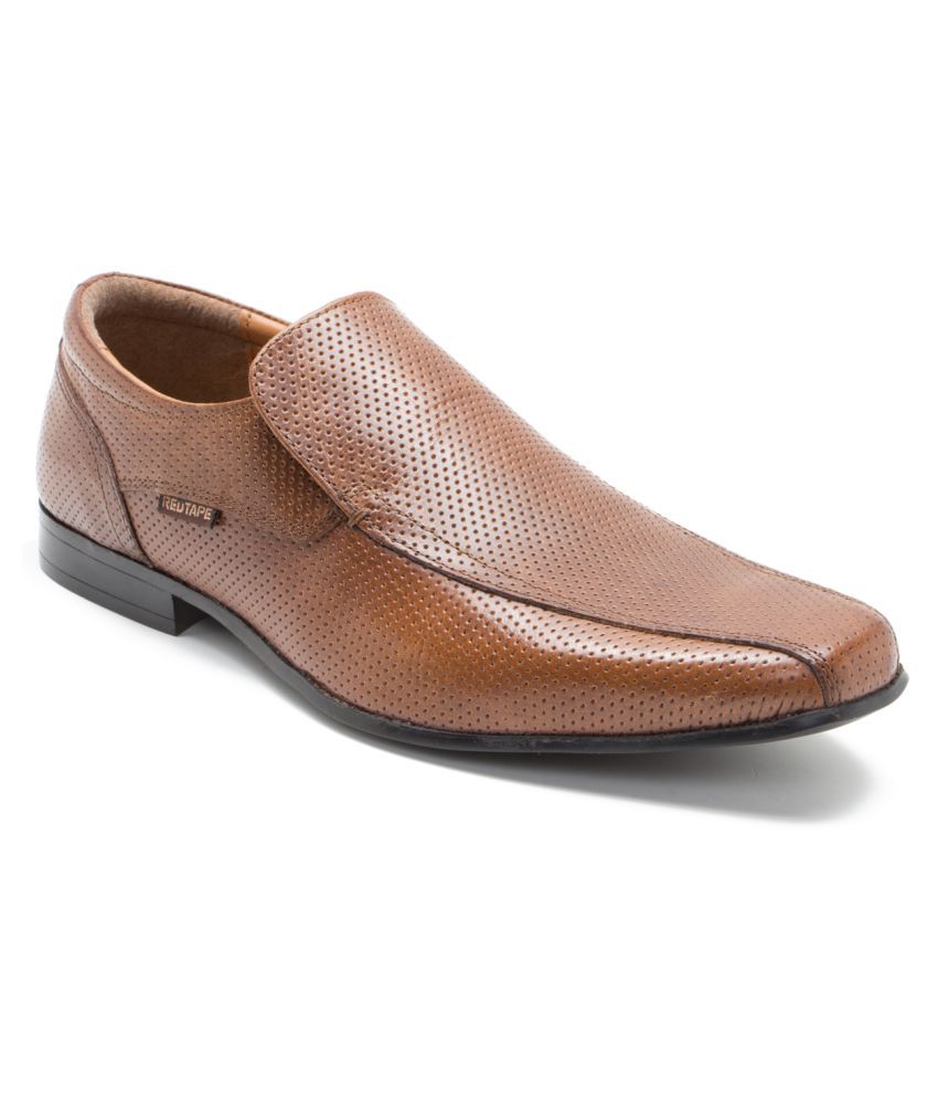 red tape flat sole shoes