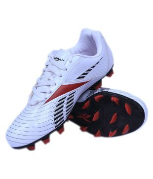 changer football shoes