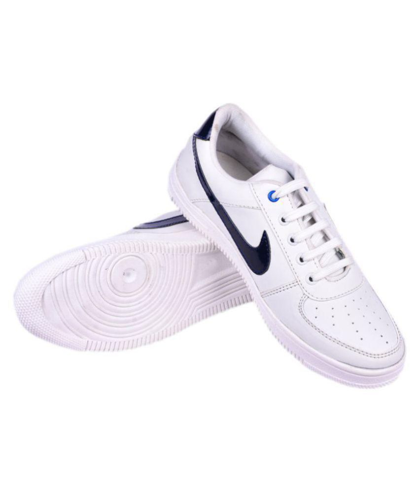 snapdeal sneakers