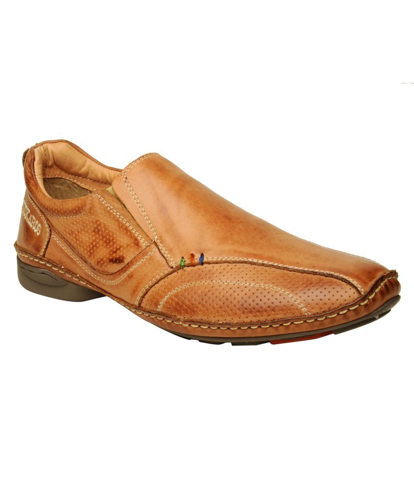 buckaroo tan loafers