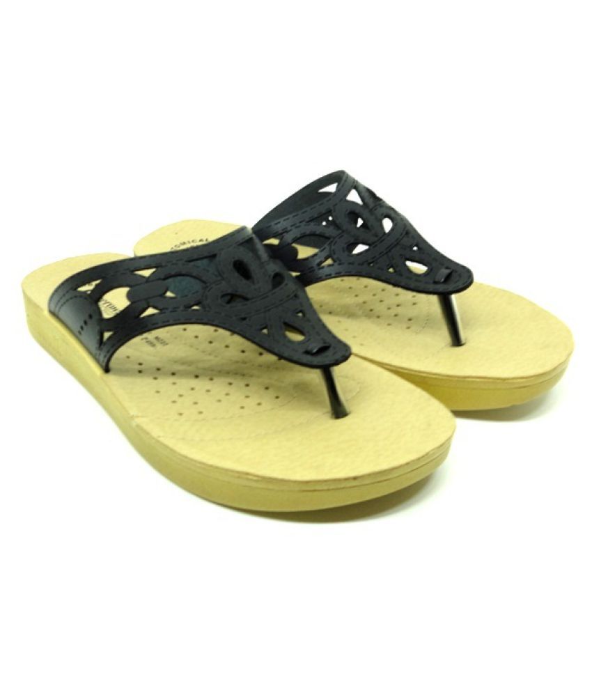 aerowalk chappal price