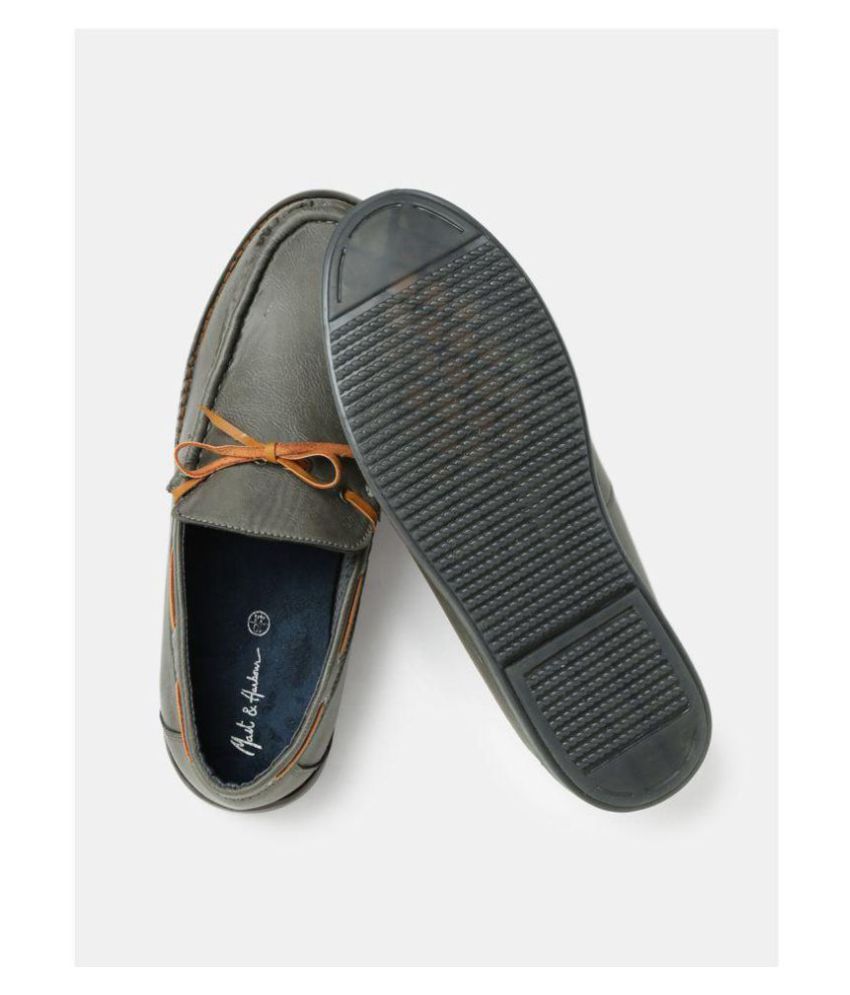 mast and harbour chappal