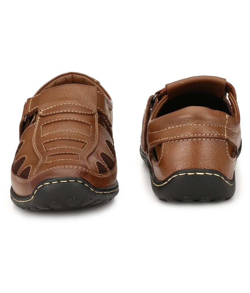 sandals with leather footbed