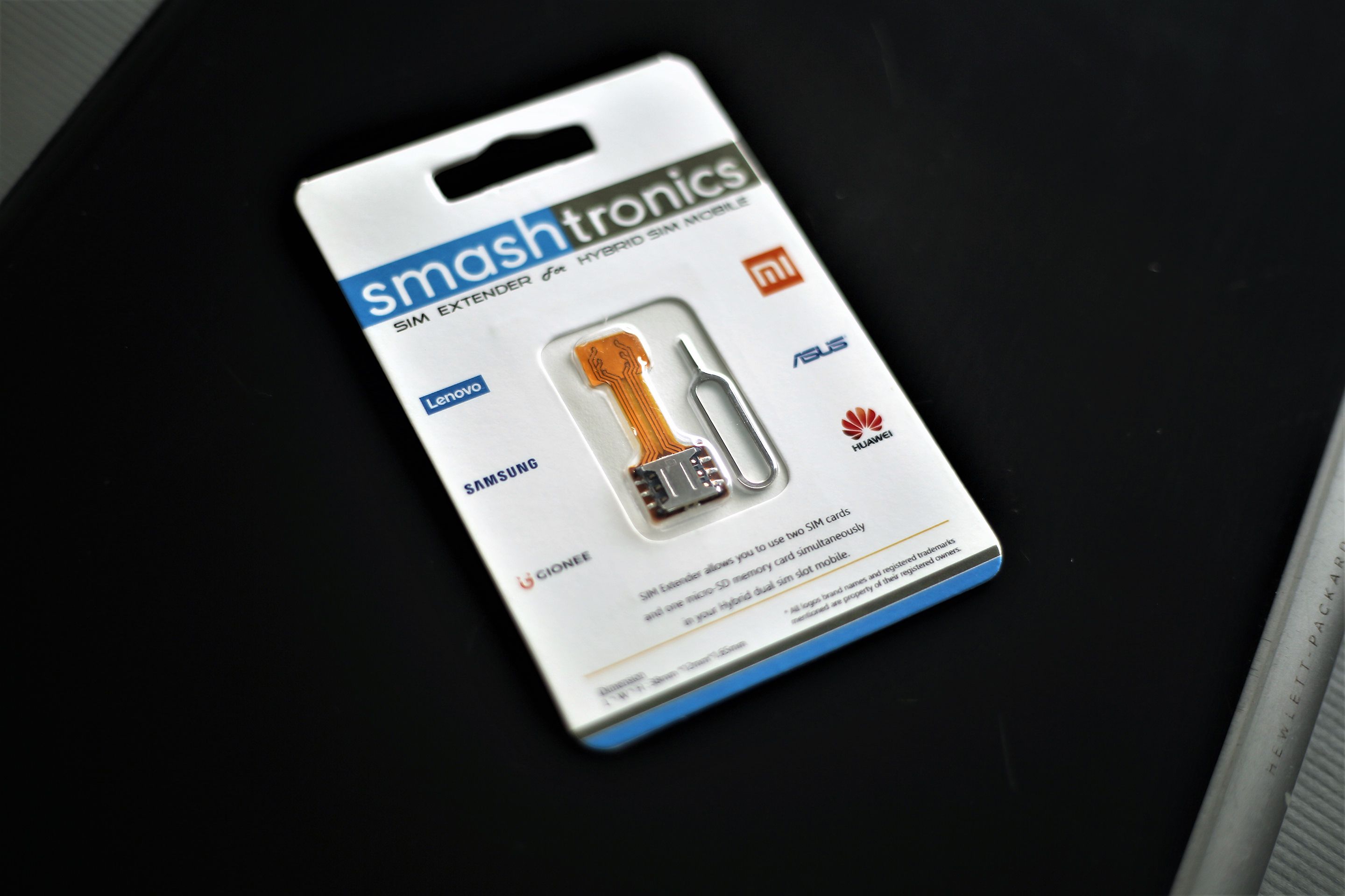 Smashtronics - Hybrid dual sim slot adaptor - Avails You To Run dual