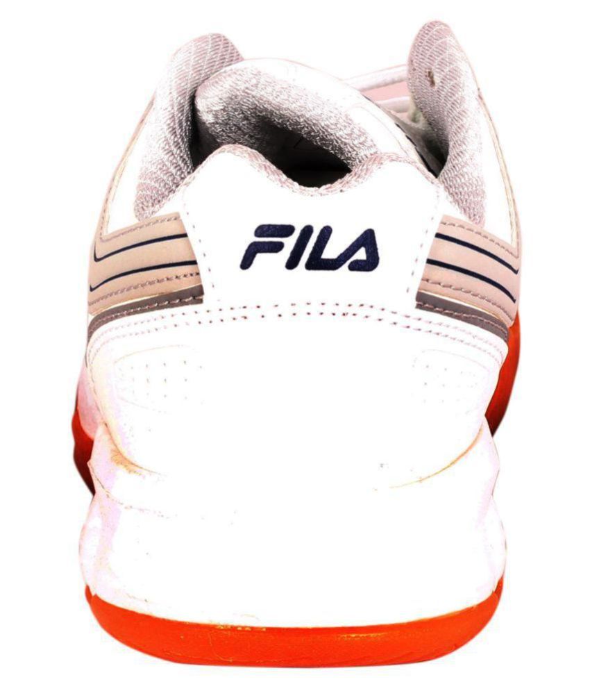 white tennis shoes fila