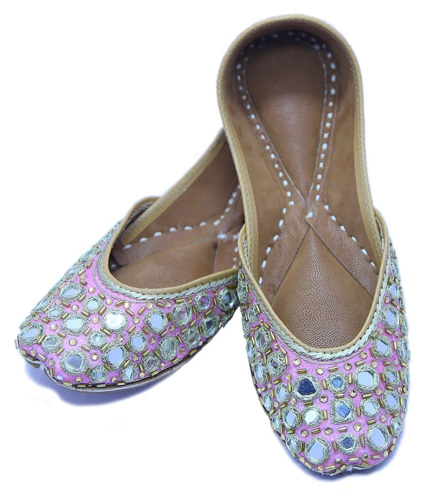 ethnic footwear for women's