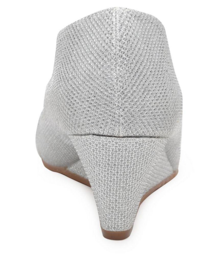 silver flat wedges