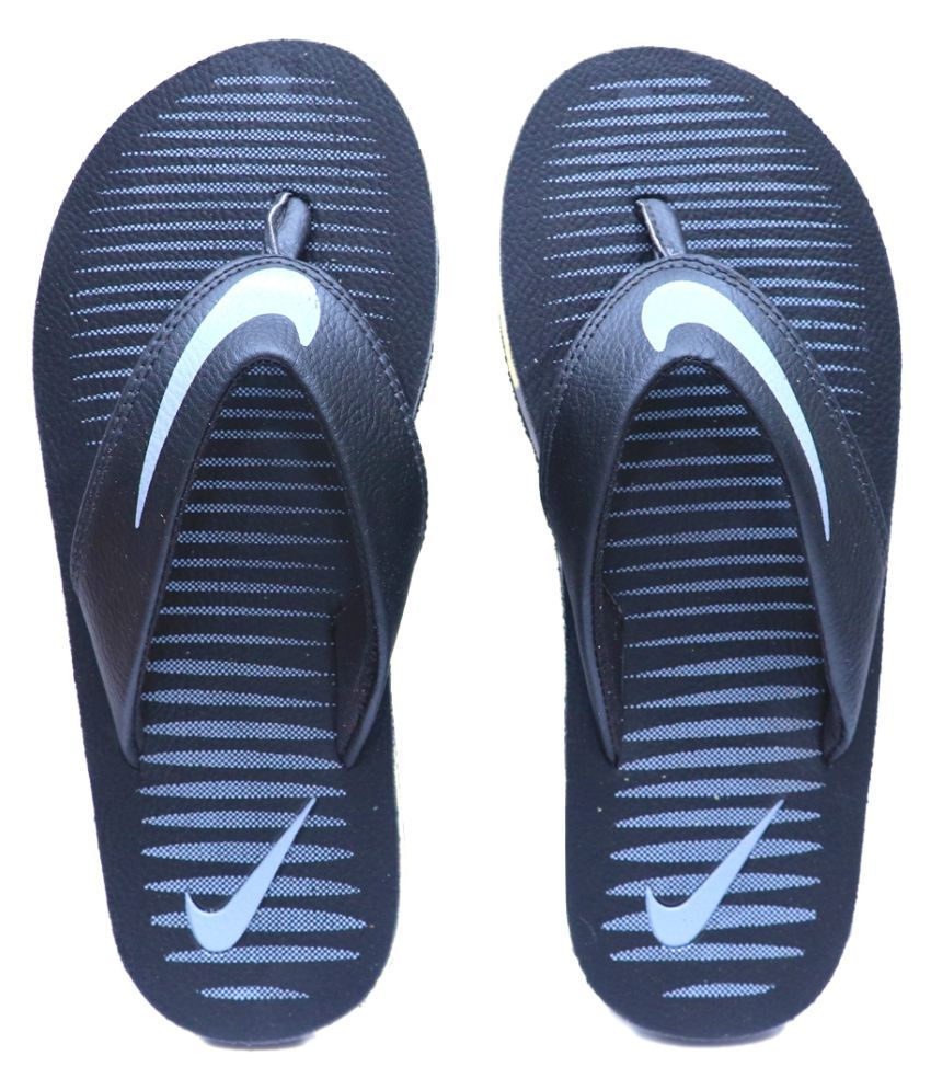 nike navy flip flops