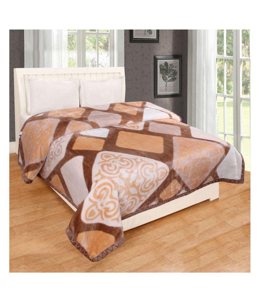 Bombay Dyeing Double Polyester Geometrical Blanket Buy Bombay Dyeing