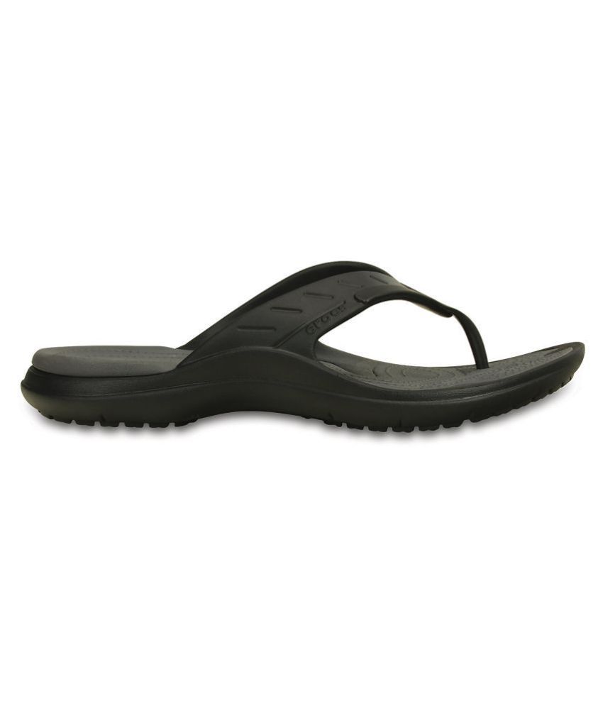 crocs thong style flip flops