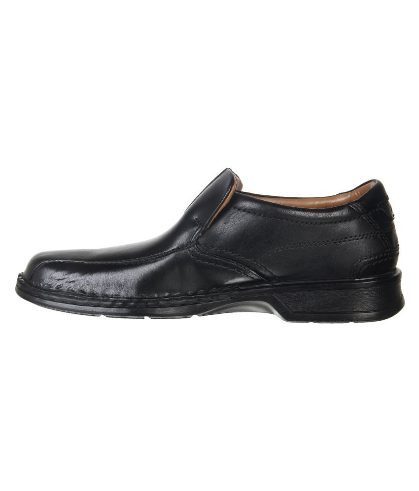 clarks suede leather slip on