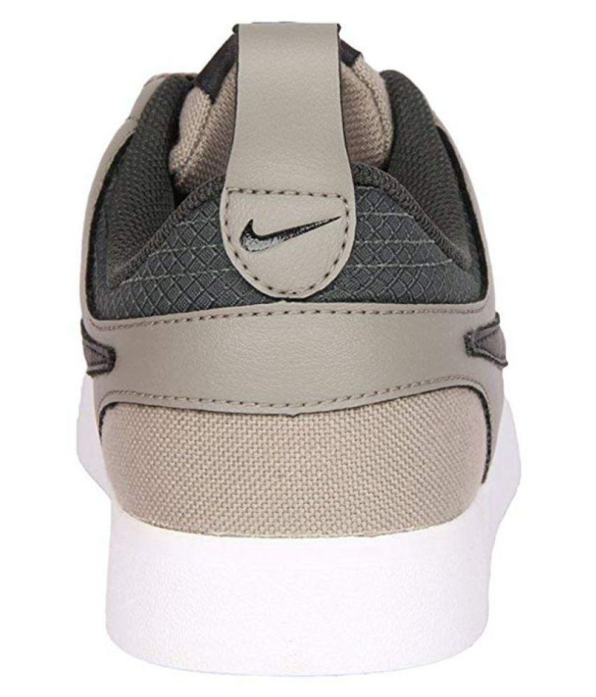 nike grey casual shoes