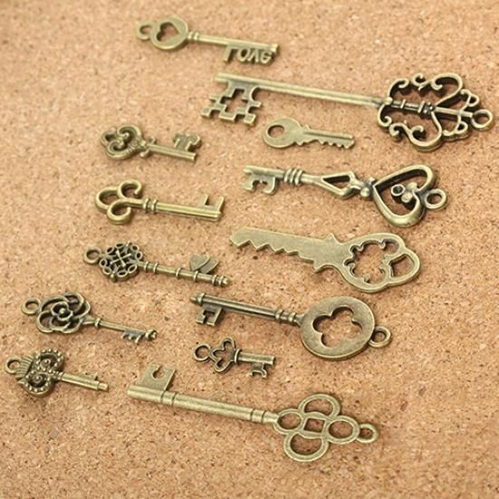 13pcs Antique Old Look Bronze Keys Vintage Diy Pendant Metal