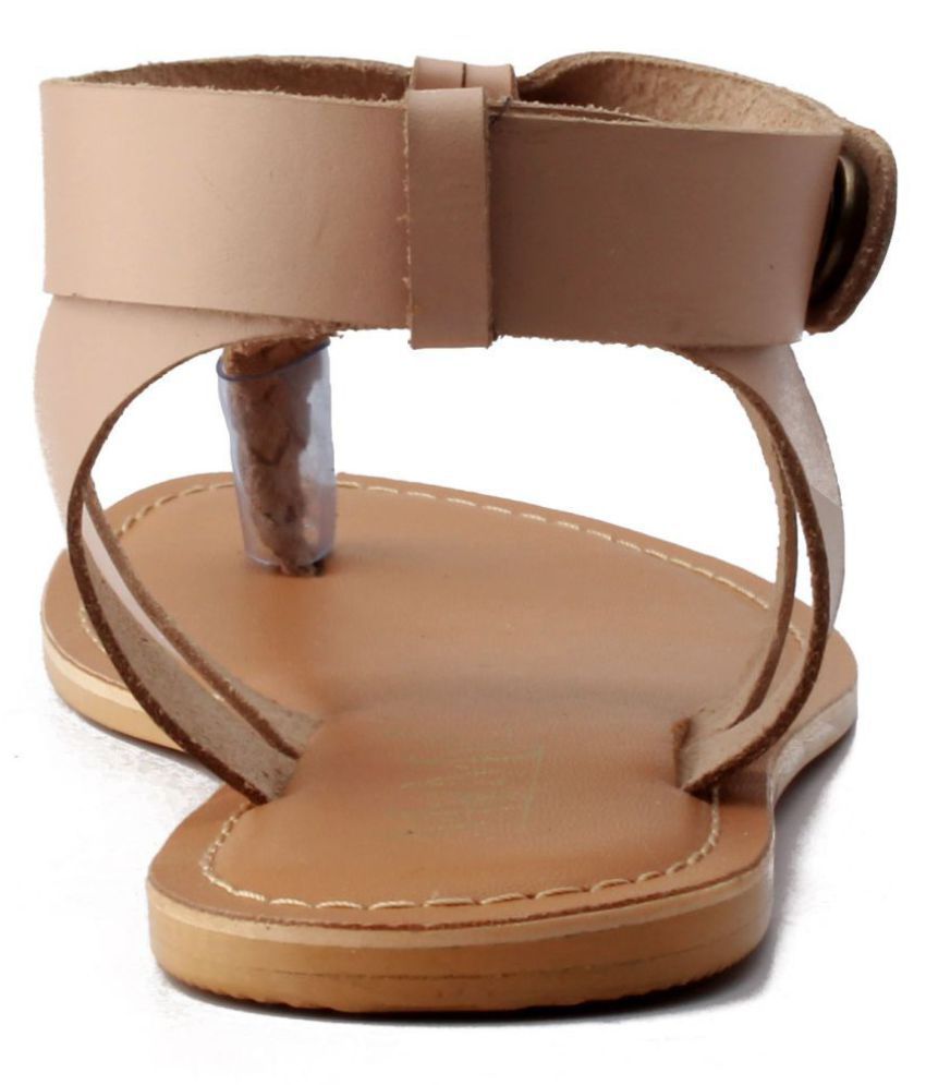 flats cream