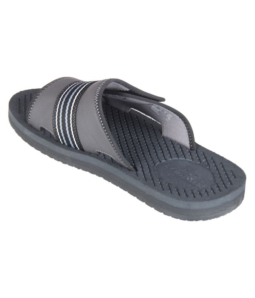 clarks black slippers