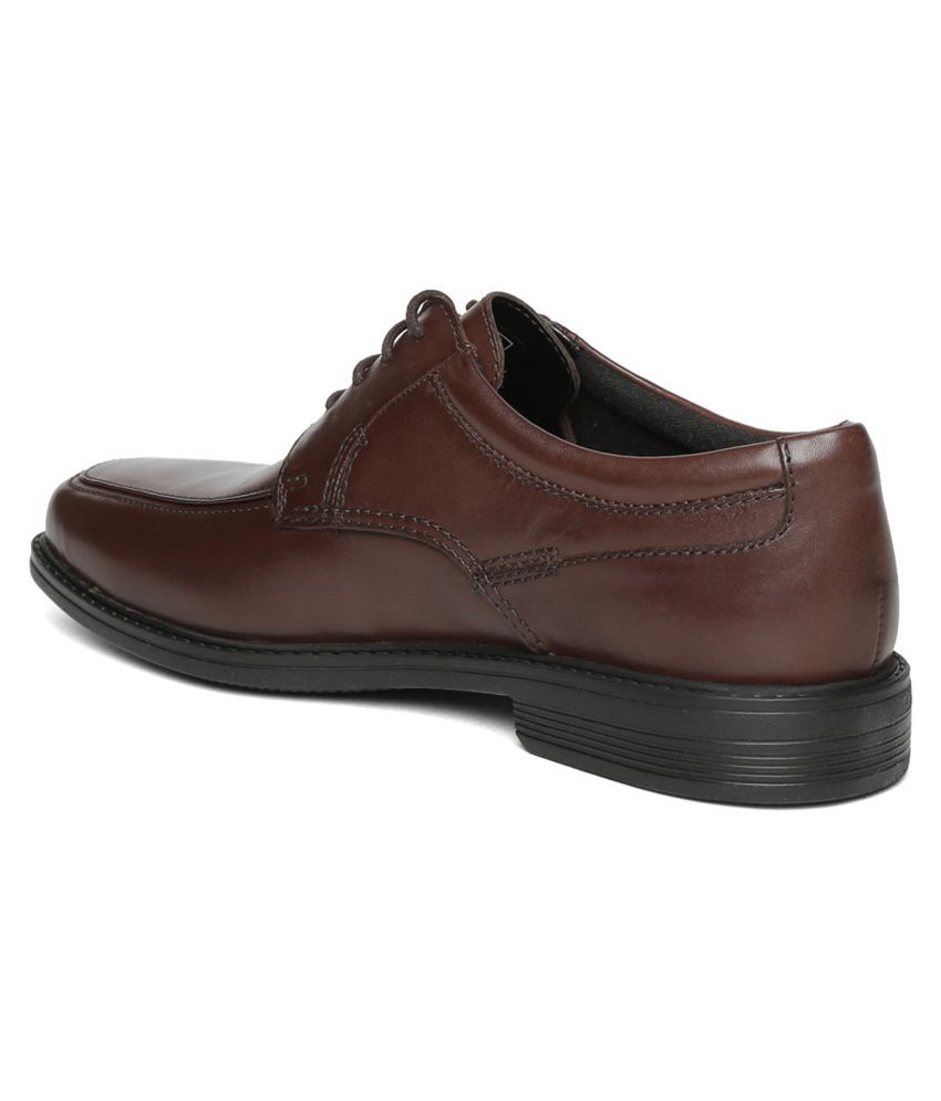 clarks derby shoes