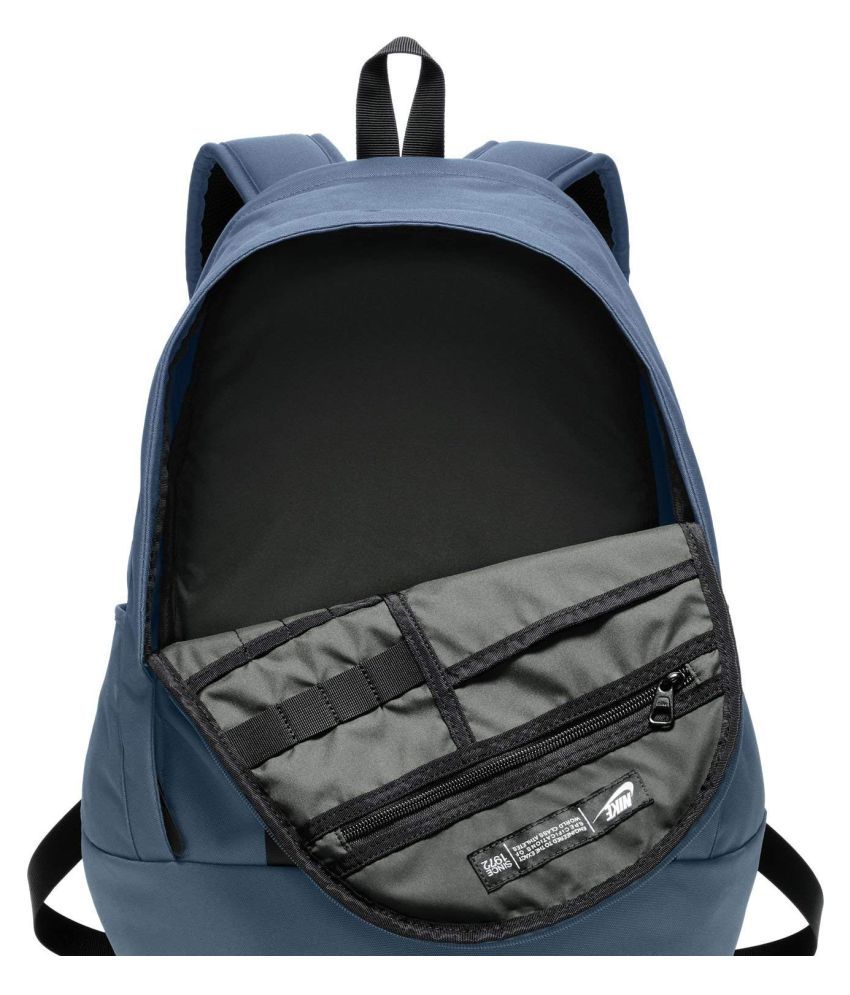 nike backpacks snapdeal