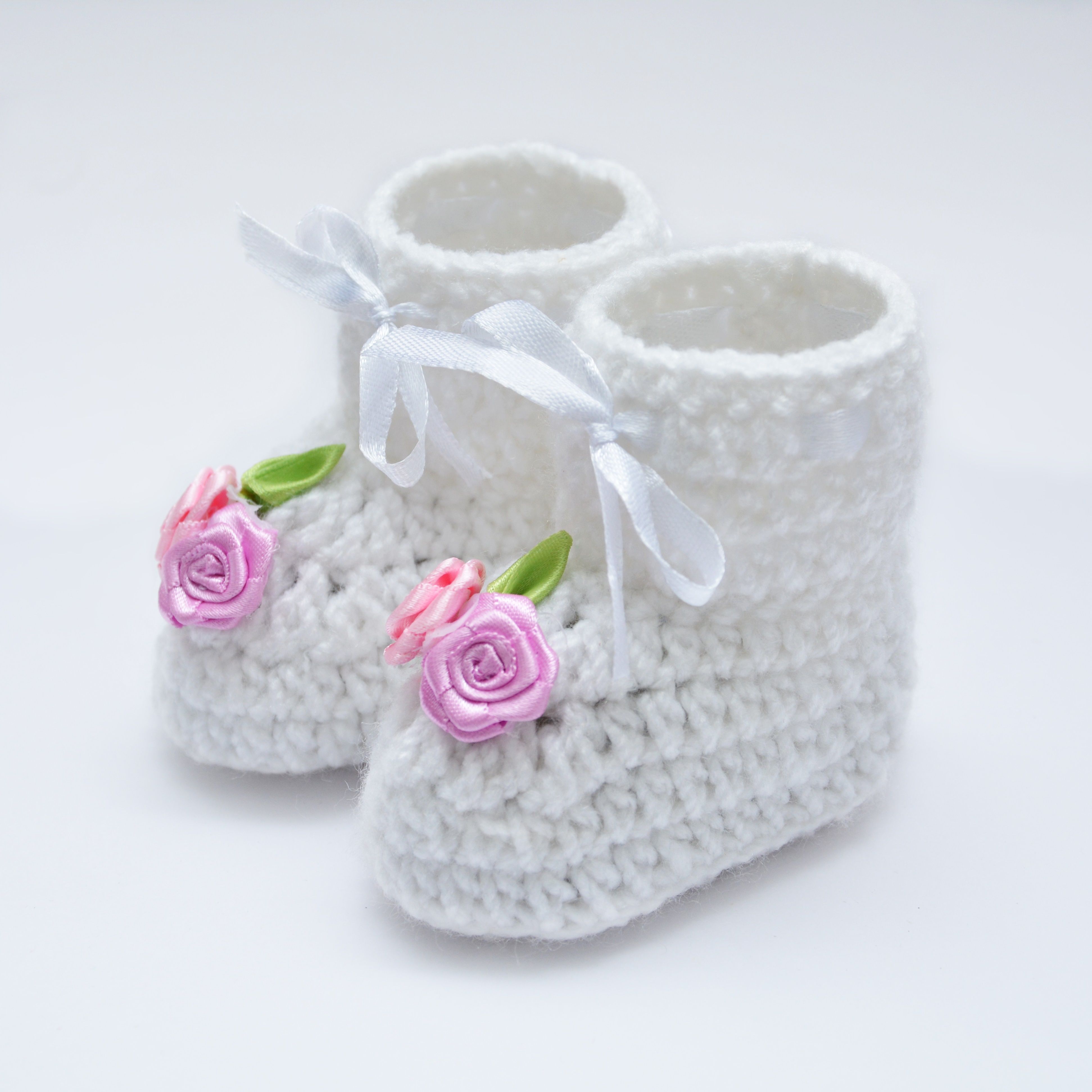 white crochet baby booties