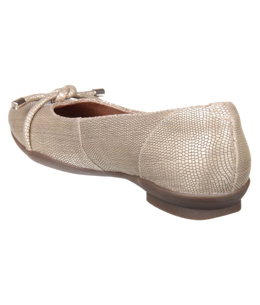 clarks artisan ballerina