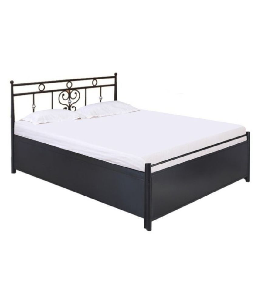 Royal interiors Queen size metal bed with mattress (Black ...