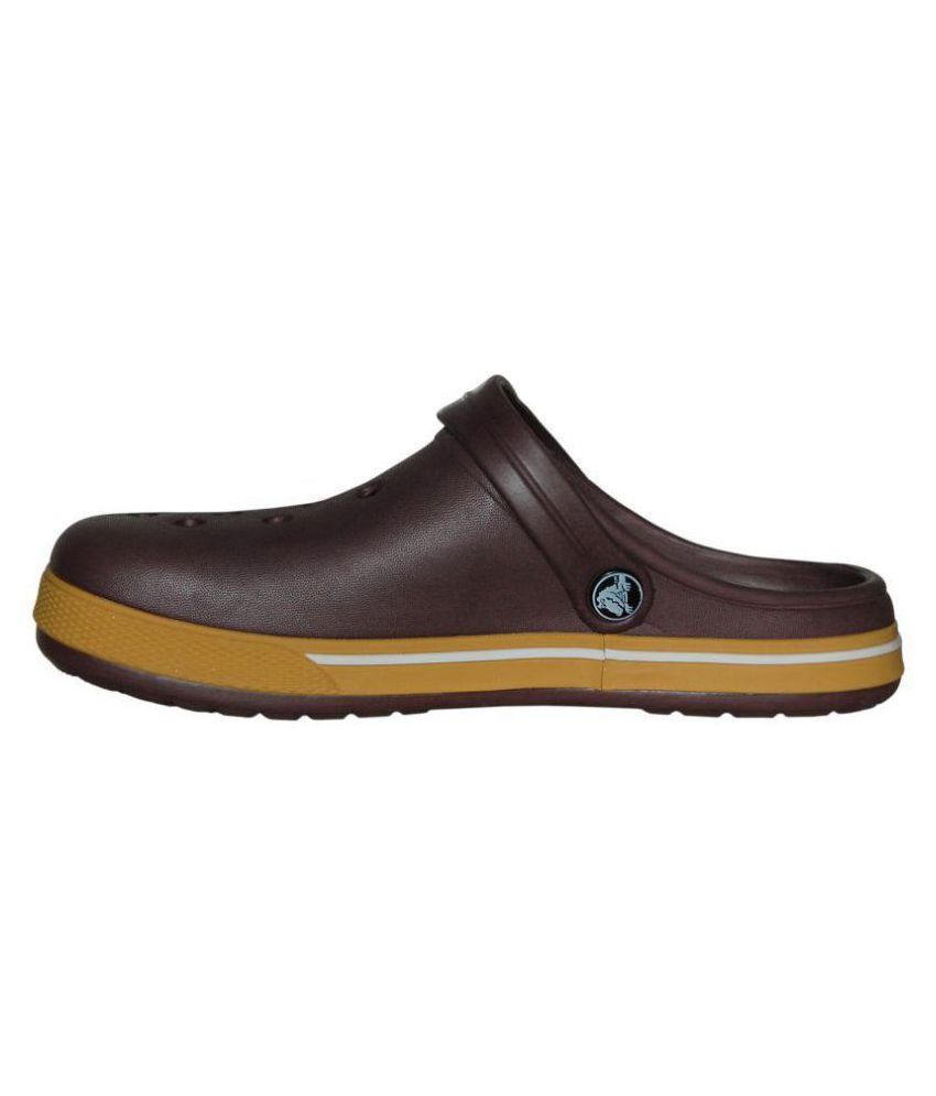 crocs brown sandals