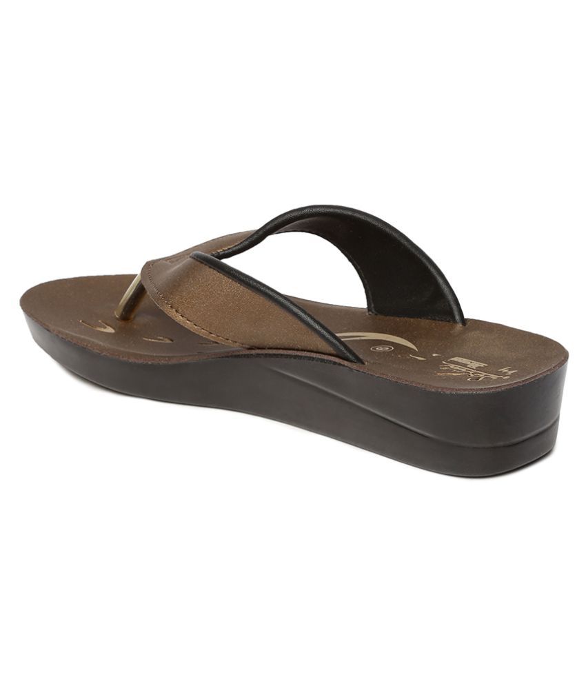 paragon slippers price