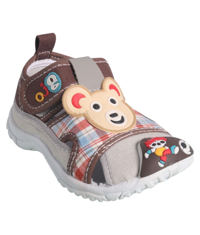 action dotcom casual shoes