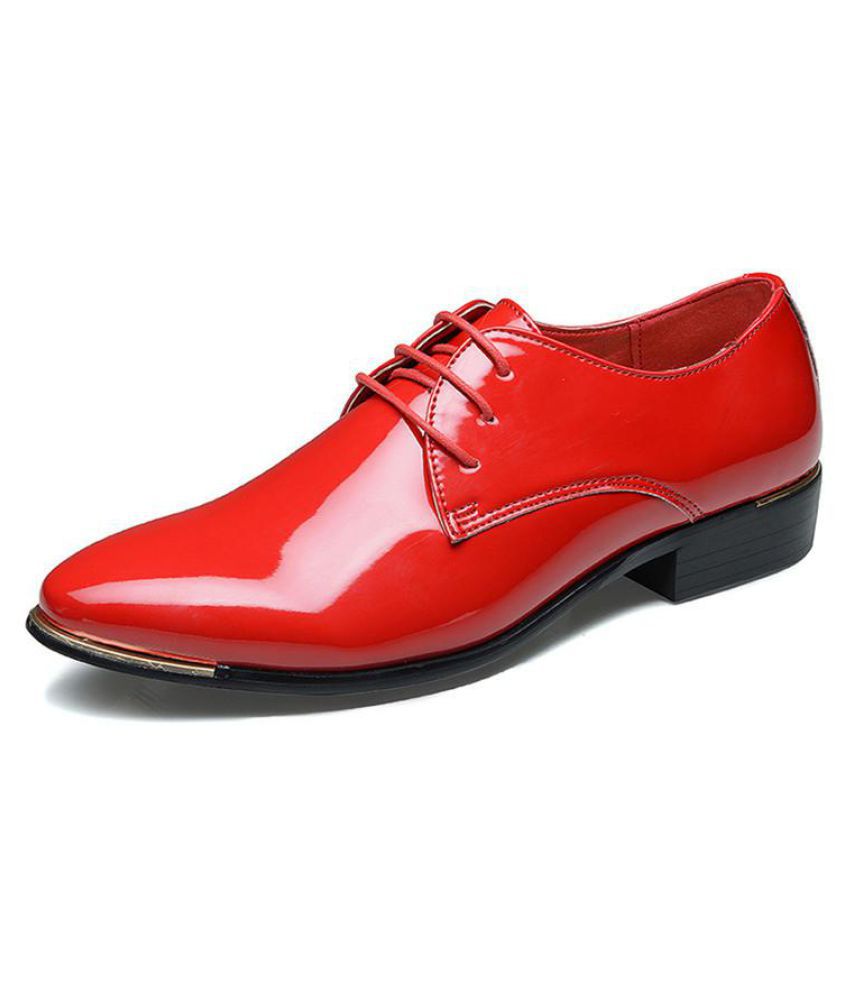 Красный туфли мужской. Красные туфли мужские. Красные лакированные туфли мужские. Красные лакированные ботинки. Красные лаковые туфли мужские.