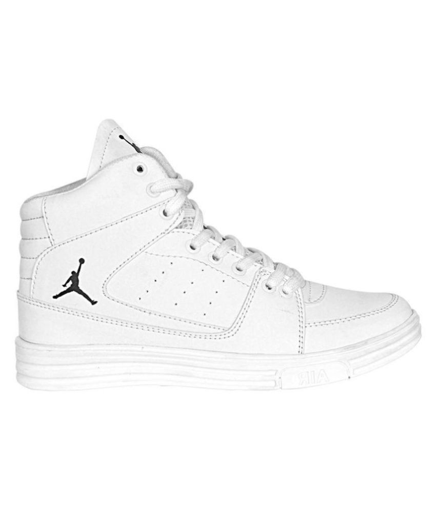 sneaker full white