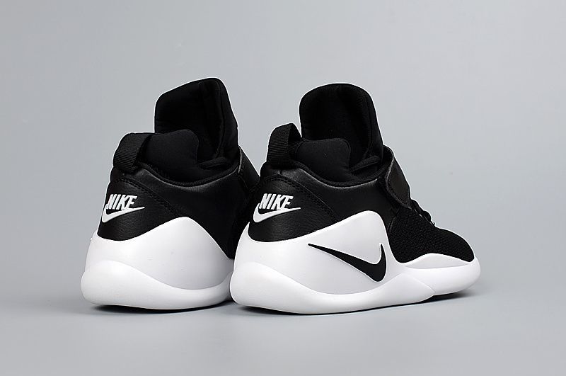 nike kwazi black white