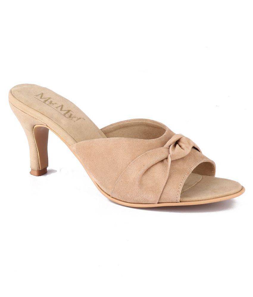 tan kitten heel shoes