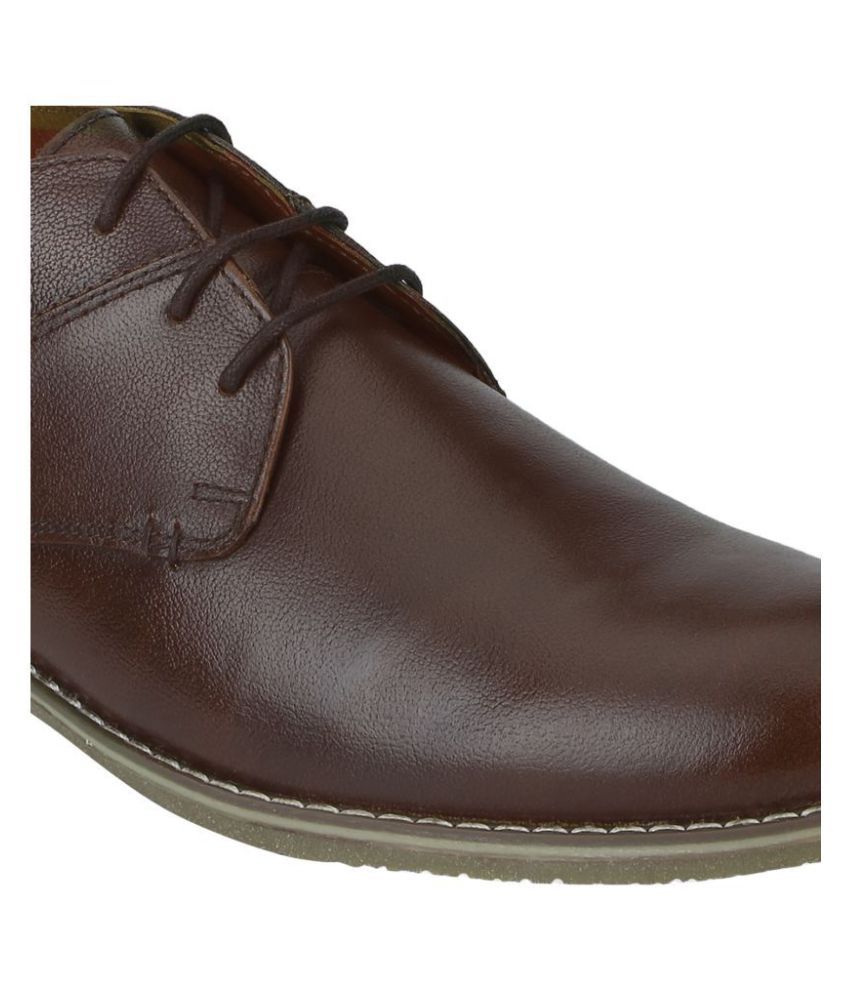 tan chukka