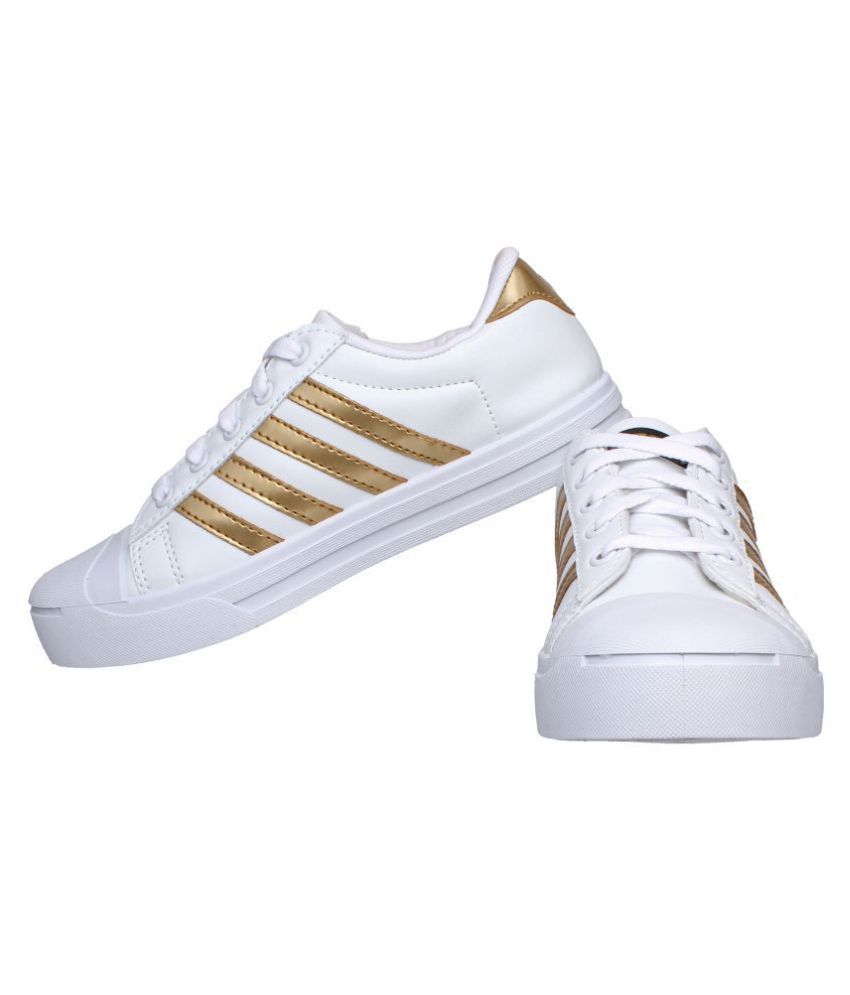 sparx white casual shoes