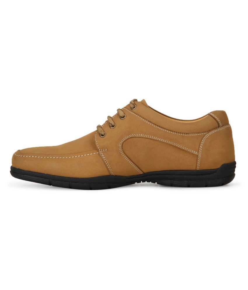 red chief office chappal